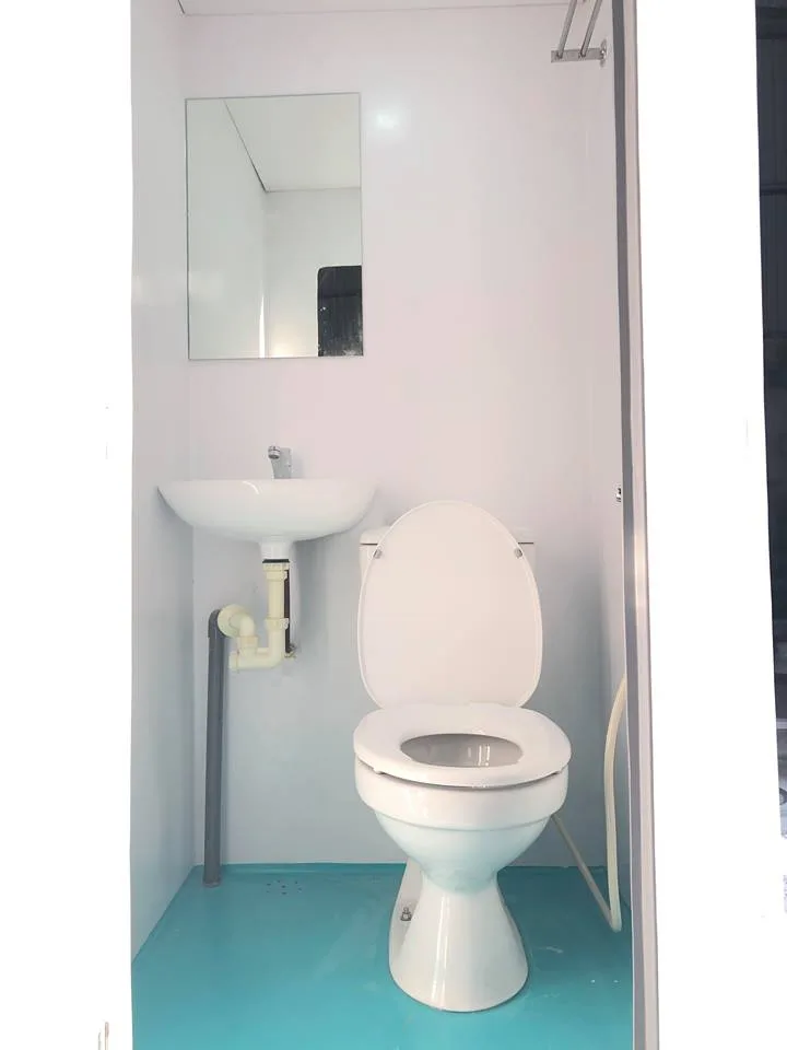 Nội thất nhà vệ sinh di động H17.2
