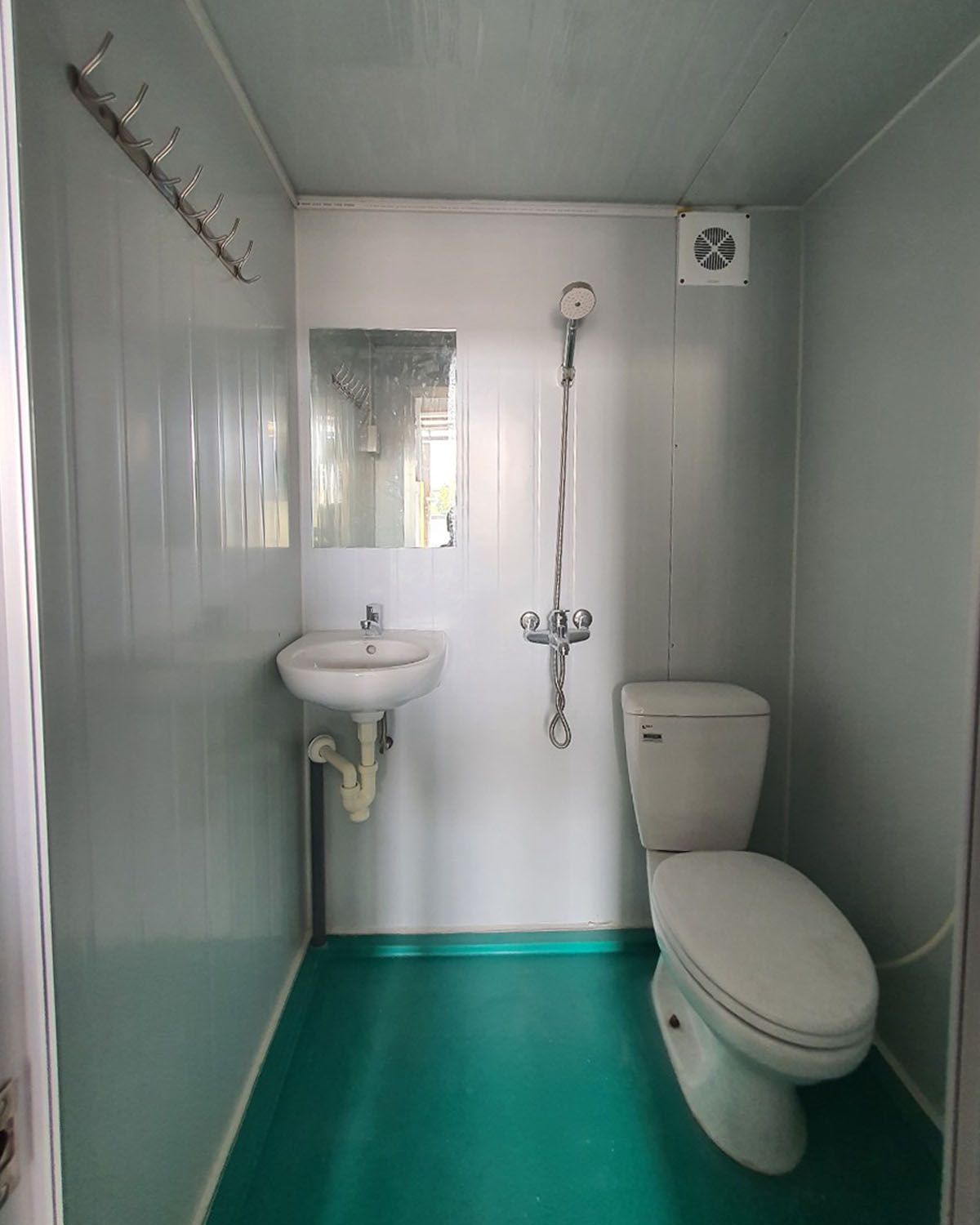 Container tắm và vệ sinh dã chiến | Cho thuê và bán: Nhà vệ sinh ...